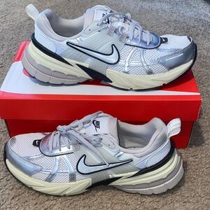 Nike V2K Run